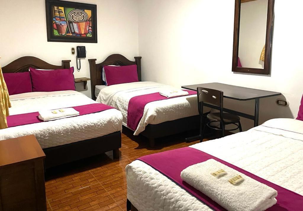 Hostal Internacional Bogotá Kültér fotó